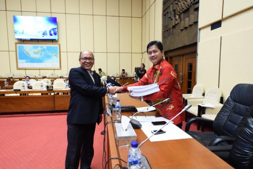 66 UU Kehutanan Sudah Tidak Sesuai, DPR Siapkan Naskah Akademik.JPG